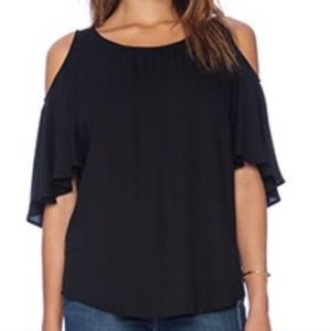 Ella Moss Plum EUC Cold shoulder  top